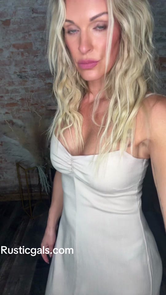 Post 6 by Rustic Gals Boutique on TikTok (video)