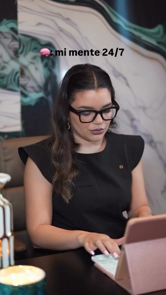 Post 5 by Emili Urdaneta on TikTok (video)