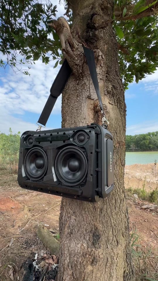 Post 8 by Techzozo us on TikTok (video)