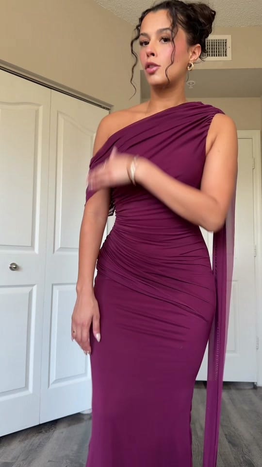 Post 9 by Emily Peachy🌹 on TikTok (video)
