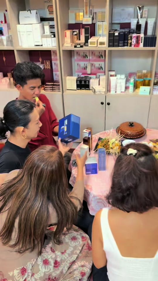 Post 6 by Emily Su on TikTok (video)