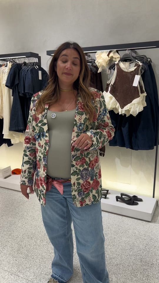 Post 4 by andreasousa_makeupartist on TikTok (video)