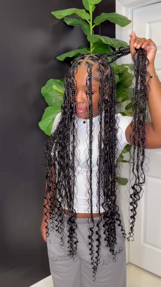 Post 10 by hairbymarienesther on TikTok (video)