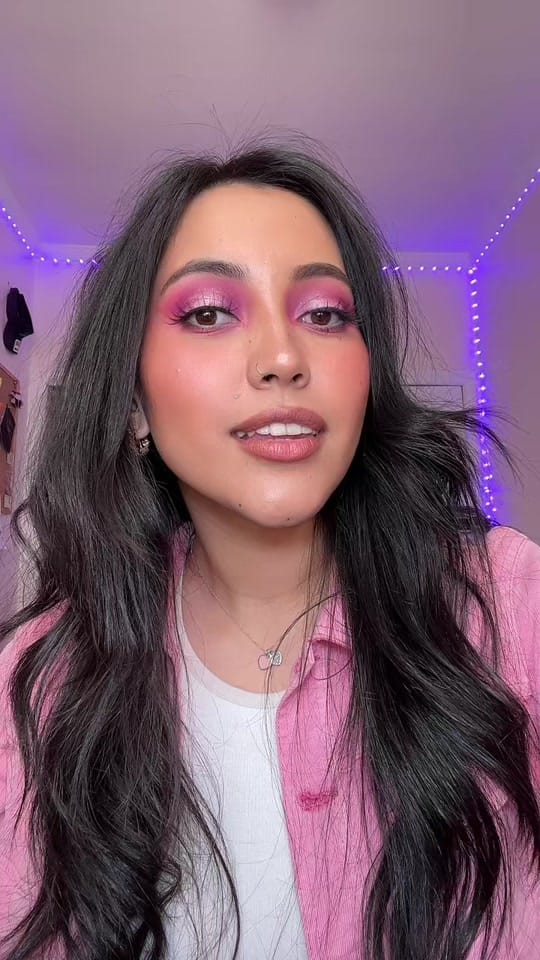 Post 10 by Paula Rosero | Content Creator on TikTok (video)