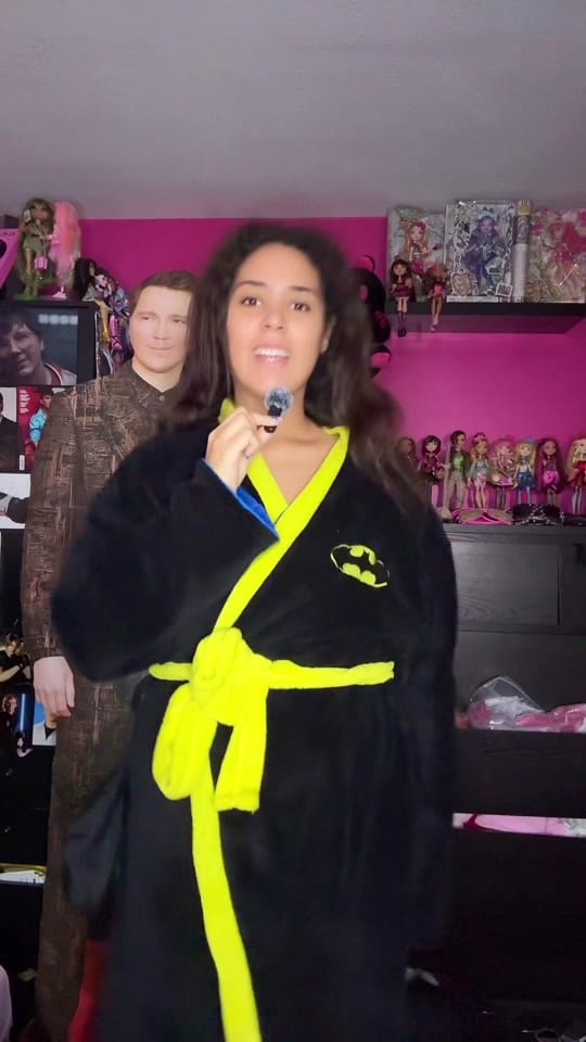 Post 3 by Compulsive Leia on TikTok (video)