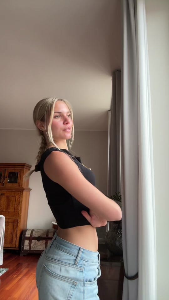 Post 5 by Emma Lomurno on TikTok (video)
