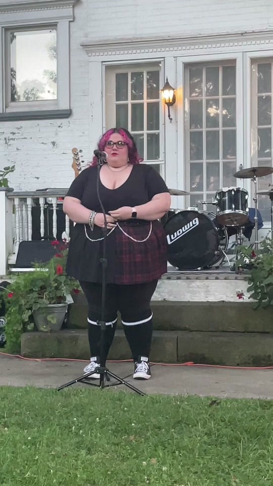 Post 8 by Nicole⛓️🦇🖤 Gxabqgtmgraham on TikTok (video)