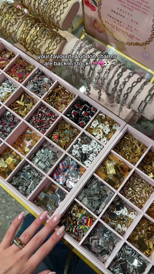 Post 4 by Lyna London Shop on TikTok (video)