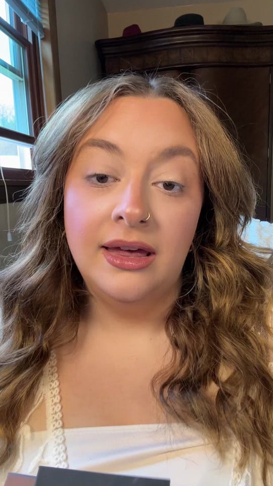 Post 1 by viseart on TikTok (video)