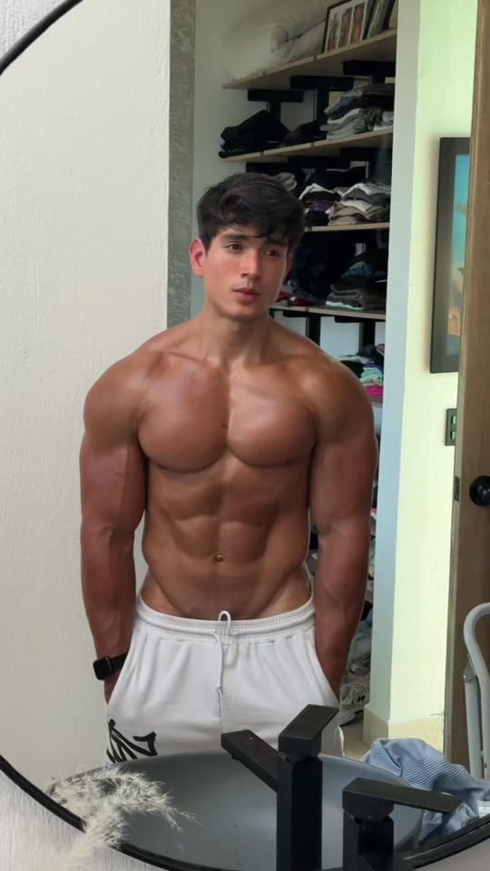 Post 4 by Daniel Roman on TikTok (video)