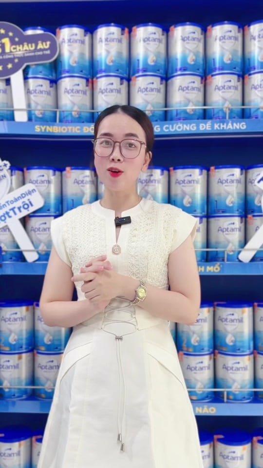 Post 5 by Kent Store- chuyên hàng trẻ em on TikTok (video)