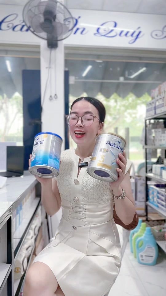 Post 3 by Kent Store- chuyên hàng trẻ em on TikTok (video)
