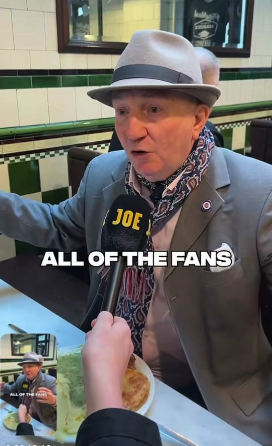Post 2 by Manzes Pie&Mash on TikTok (video)