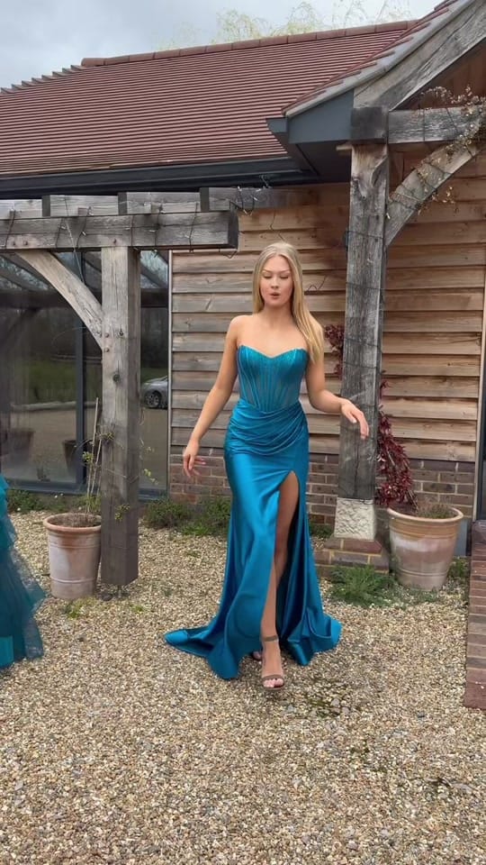 Post 1 by BeccaJacks on TikTok (video)