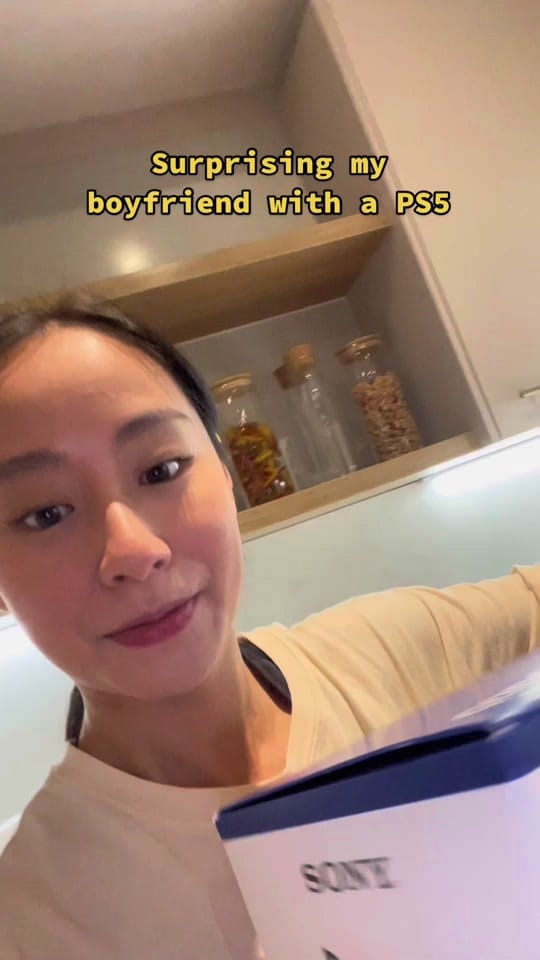 Post 8 by Elli & Flo on TikTok (video)