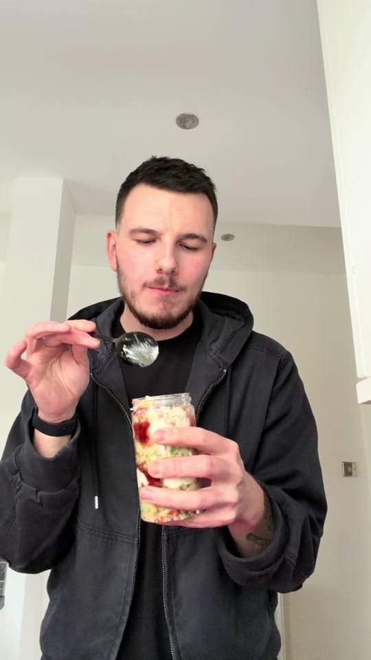 Post 1 by Cakes Contour on TikTok (video)