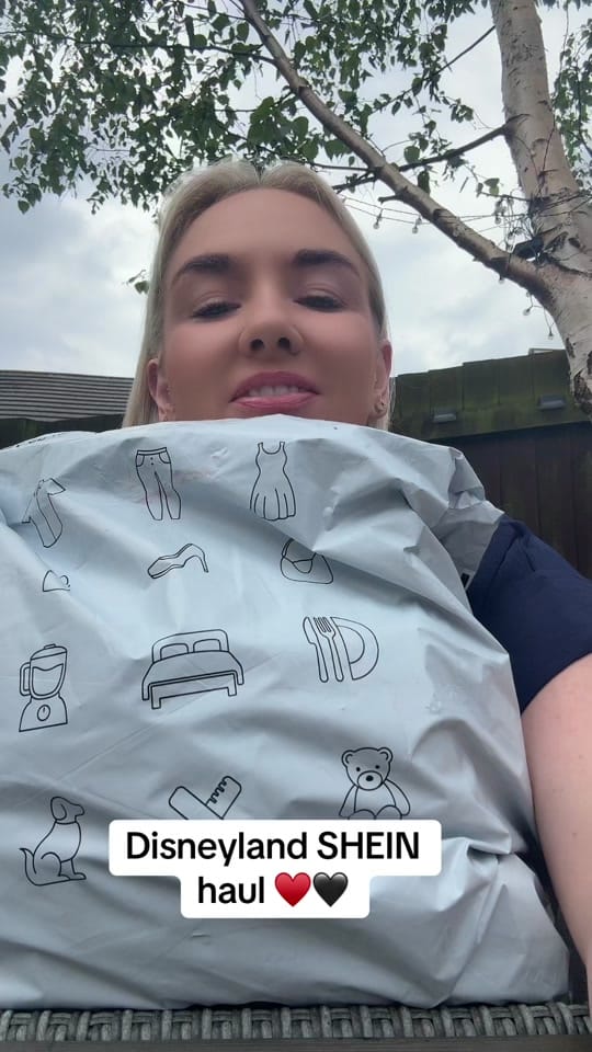 Post 4 by Nicola | Crazy Mum Life on TikTok (video)