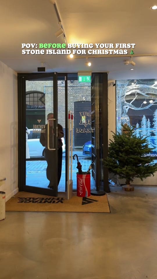 Post 5 by Vintage Threads LDN on TikTok (video)