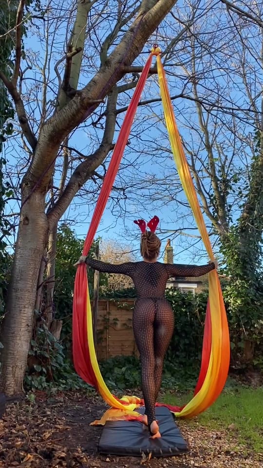Post 10 by Dijana Dreadlock Shop London on TikTok (video)