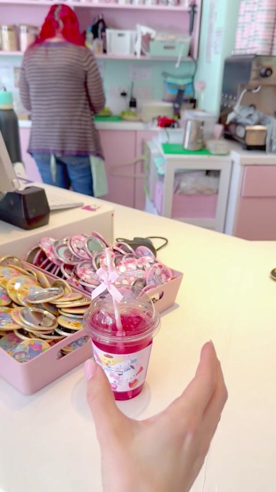 Post 4 by ARTBOX Cafe on TikTok (video)