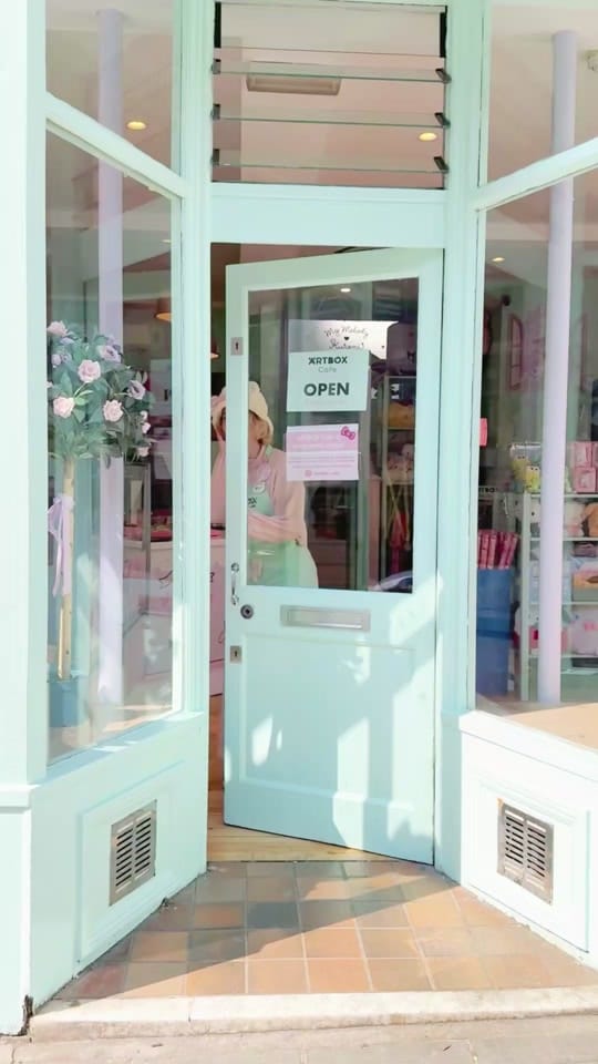 Post 10 by ARTBOX Cafe on TikTok (video)