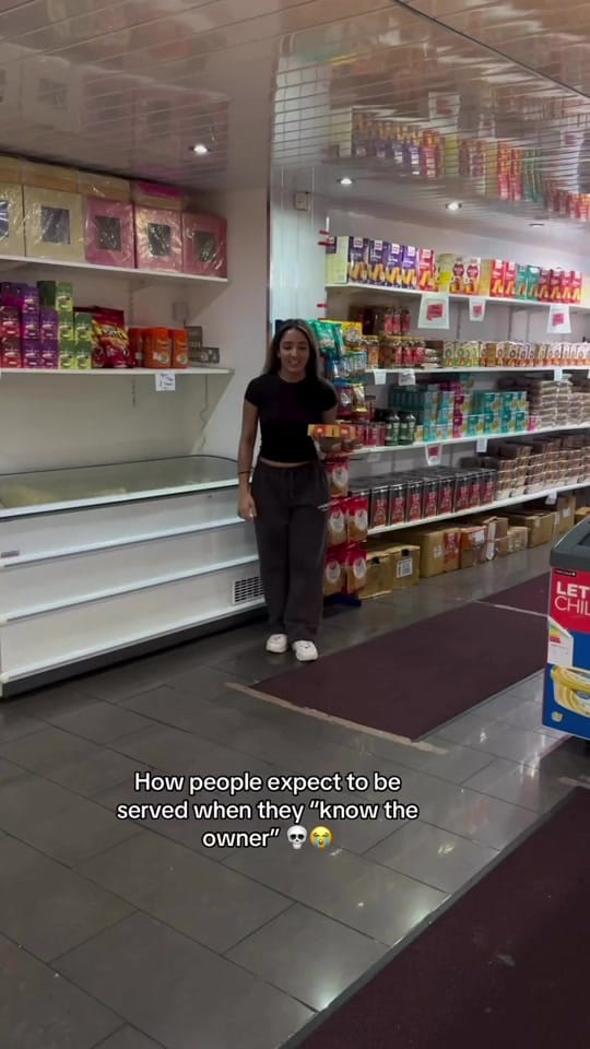 Post 7 by Samosa and sweet factory🇬🇧 on TikTok (video)