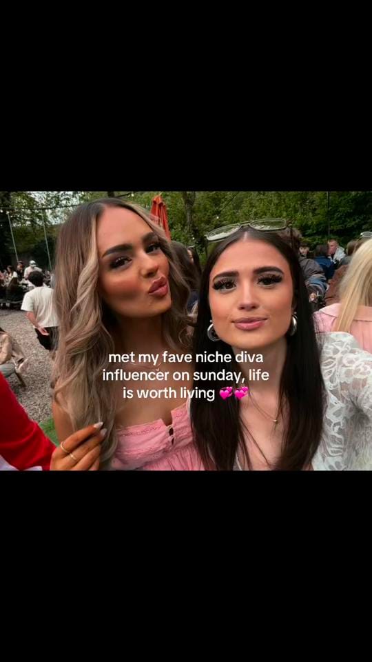 Post 1 by 🍸💫🐆🎀🪩👛 on TikTok (video)