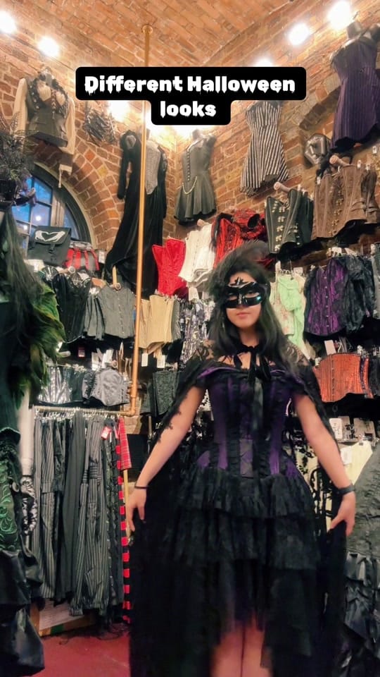 Post 3 by Blackwidowlondon on TikTok (video)