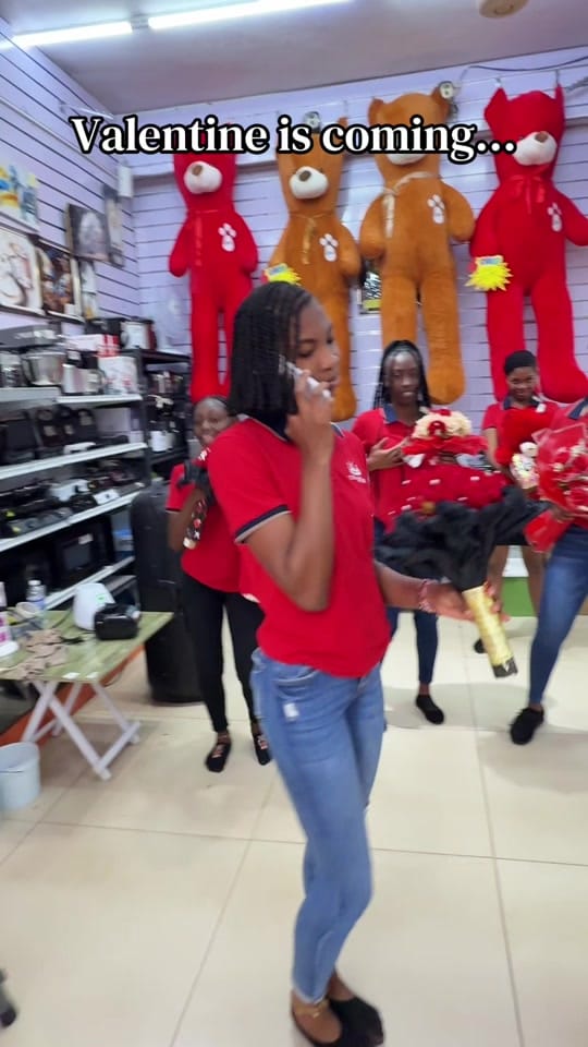 Post 3 by Top Queen’s on TikTok (video)