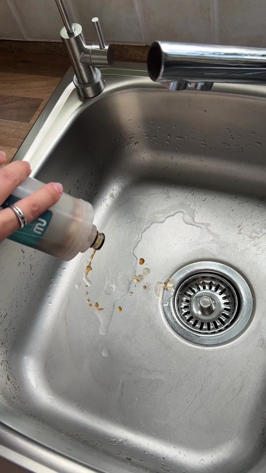 Post 2 by Renewell Water on TikTok (video)