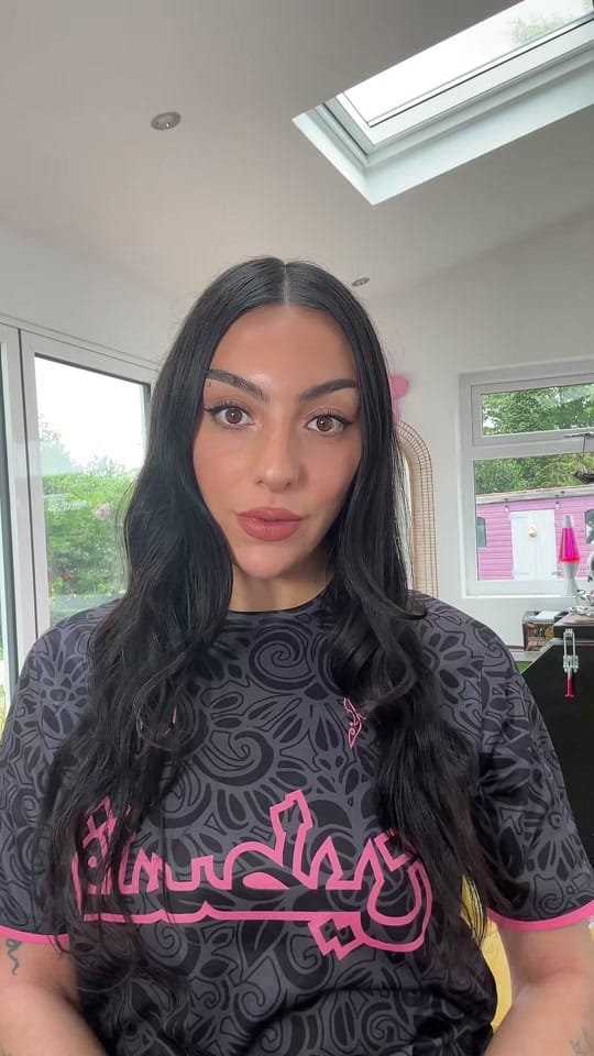 Post 6 by Rosaillustration on TikTok (video)