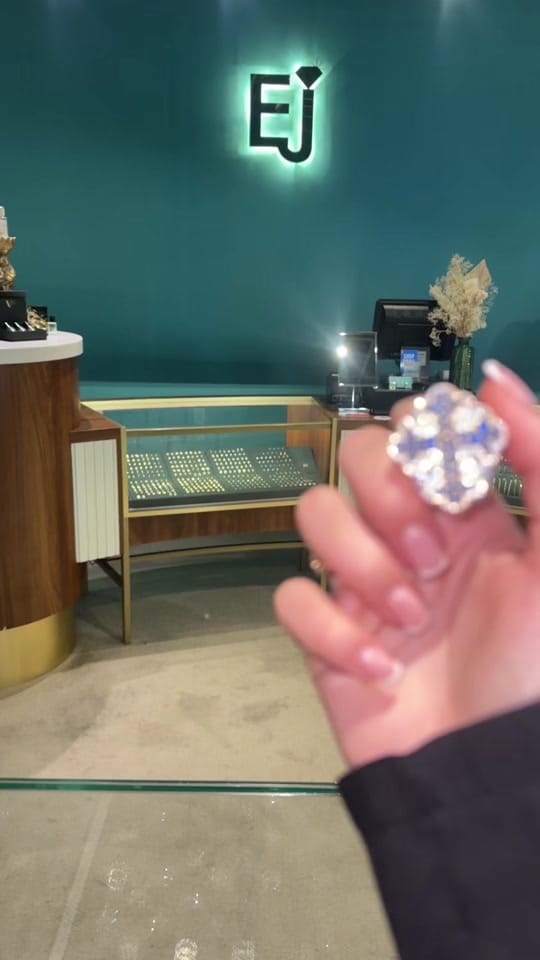 Post 7 by ELARASJEWELLERY on TikTok (video)