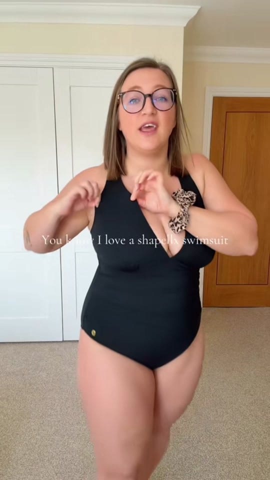 Post 3 by LauraInCornwall on TikTok (video)