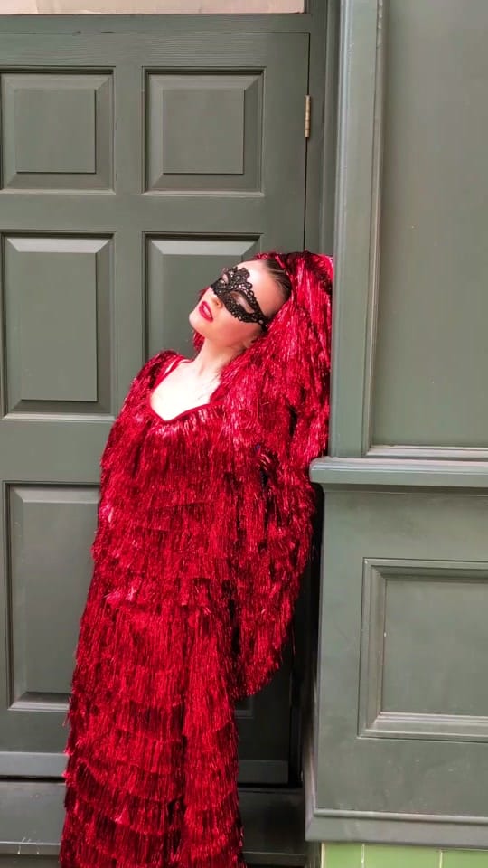 Post 6 by Simonetta Sabo Fashion on TikTok (video)