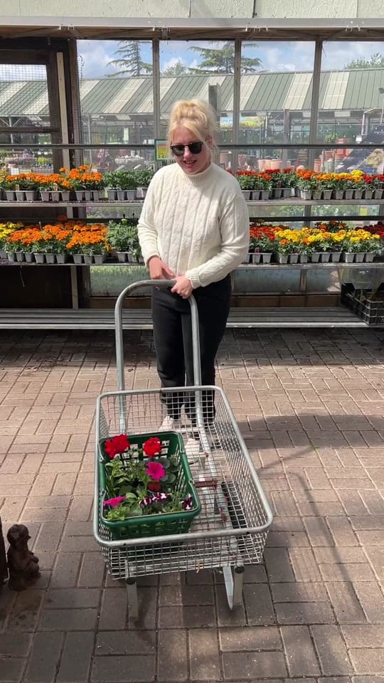 Post 8 by 💞Marina - Ukranian painter💘 on TikTok (video)