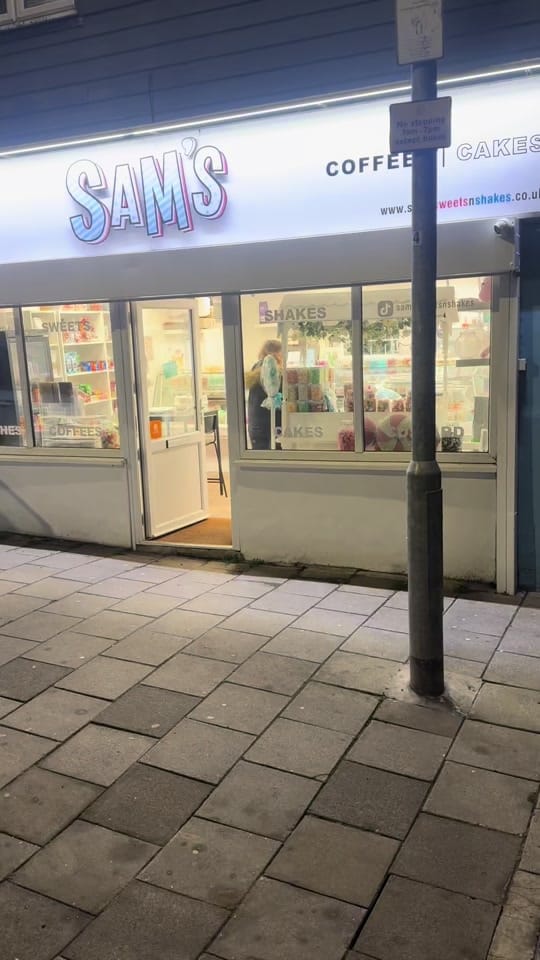 Post 6 by Sams sweets n shakes 🍭🌟 on TikTok (video)