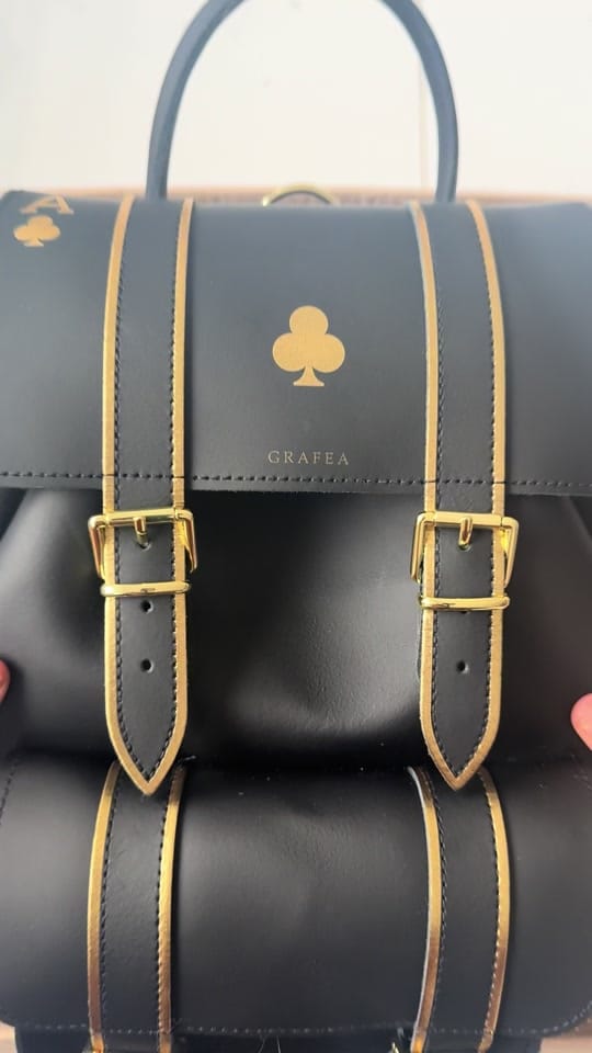 Post 2 by Grafea on TikTok (video)
