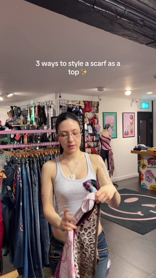 Post 3 by Glass Onion Vintage on TikTok (video)