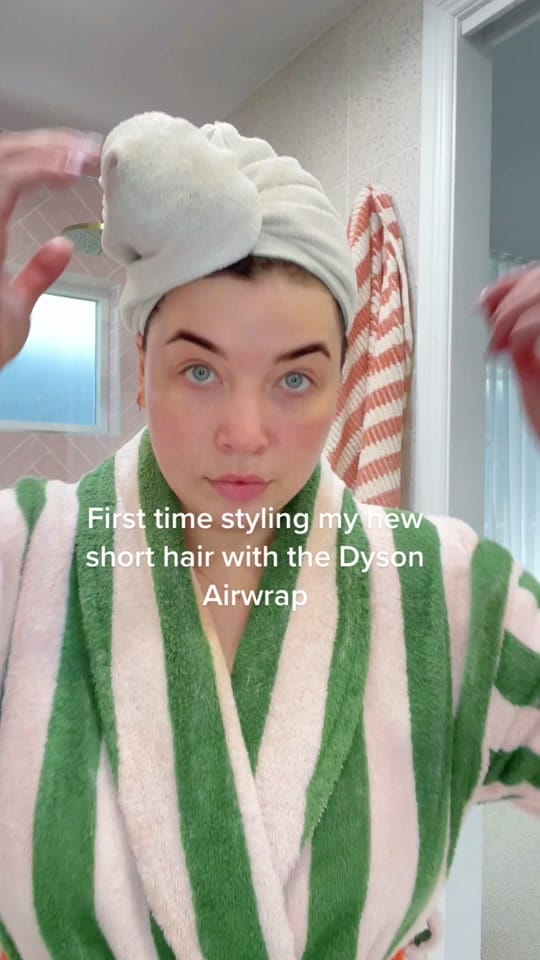 Post 10 by Melanie May on TikTok (video)