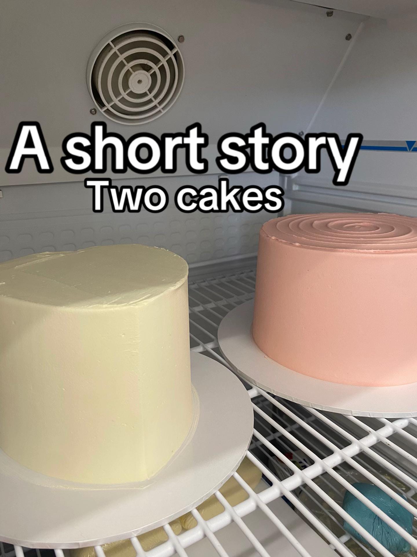 Post 1 by Saida | Cake artist on TikTok (video)