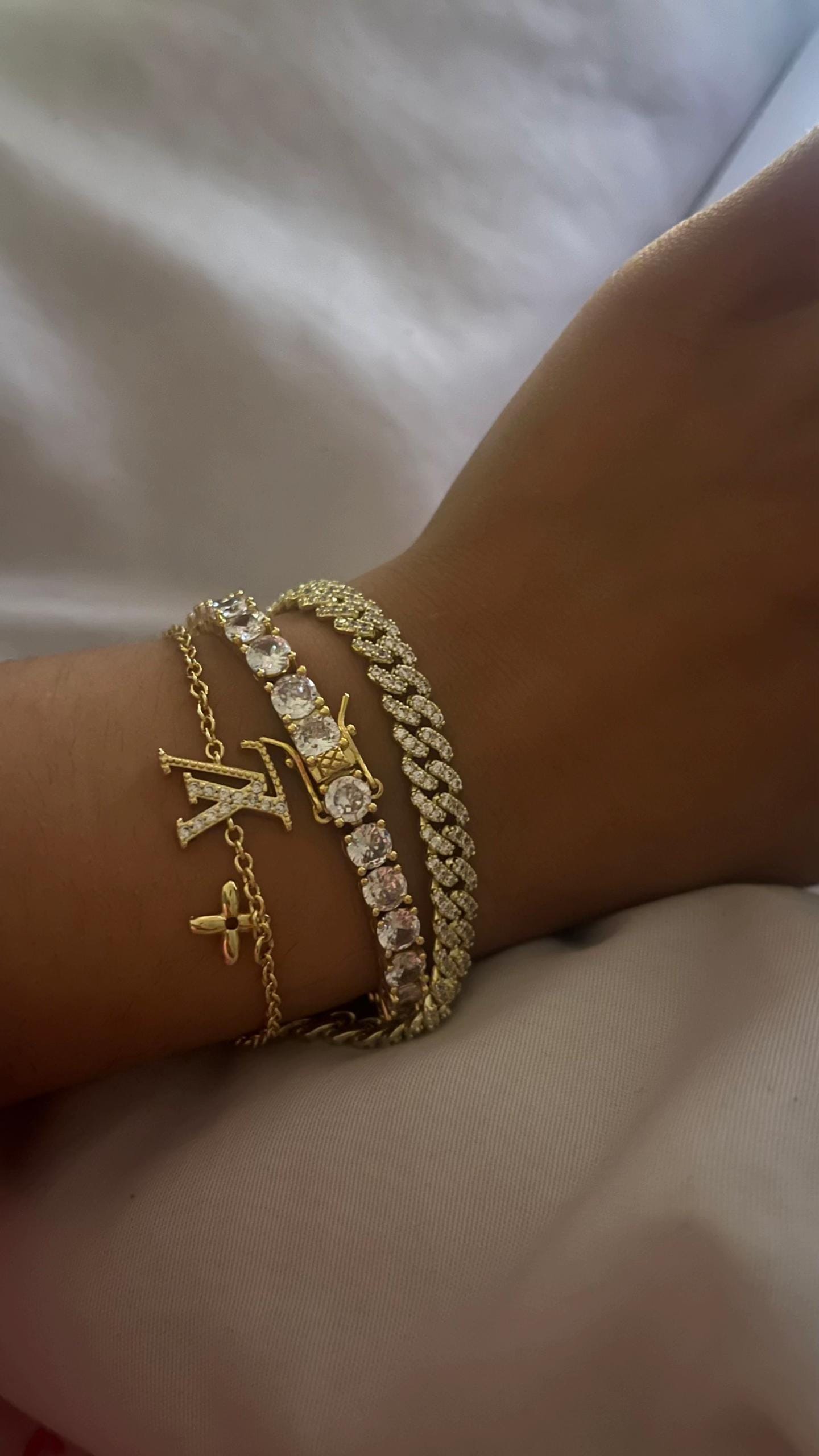 Post 4 by Nira London 🖤 on TikTok (video)