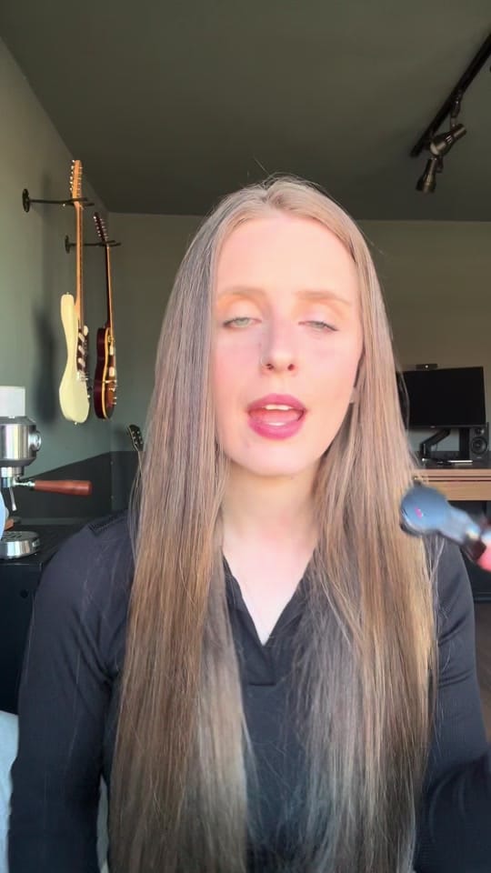 Post 4 by Chelsea N Barros on TikTok (video)