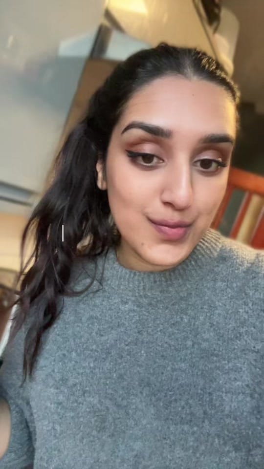 Post 1 by Simran & sometimes Cameron on TikTok (video)