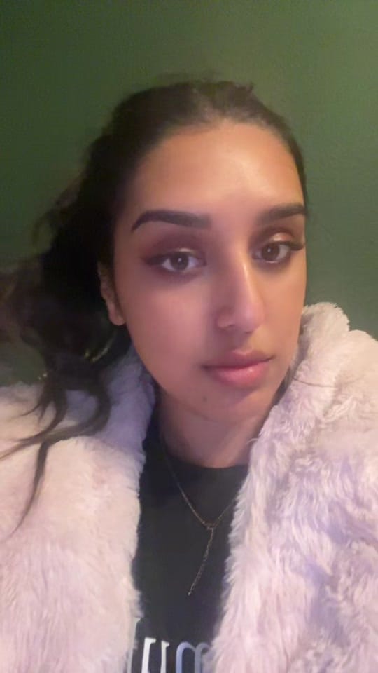 Post 4 by Simran & sometimes Cameron on TikTok (video)