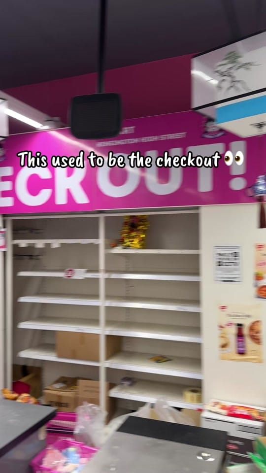 Post 1 by La Mart on TikTok (video)