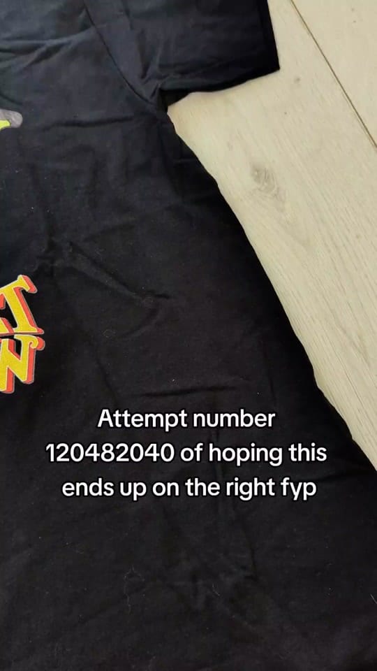 Post 10 by Tom Andrew Graphics on TikTok (video)