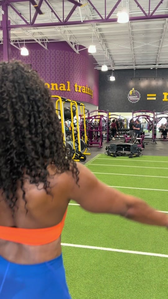 Post 4 by itsfitbyriss on TikTok (video)