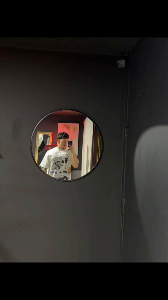 Post 9 by Damian on TikTok (video)