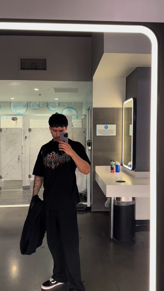 Post 10 by Damian on TikTok (video)