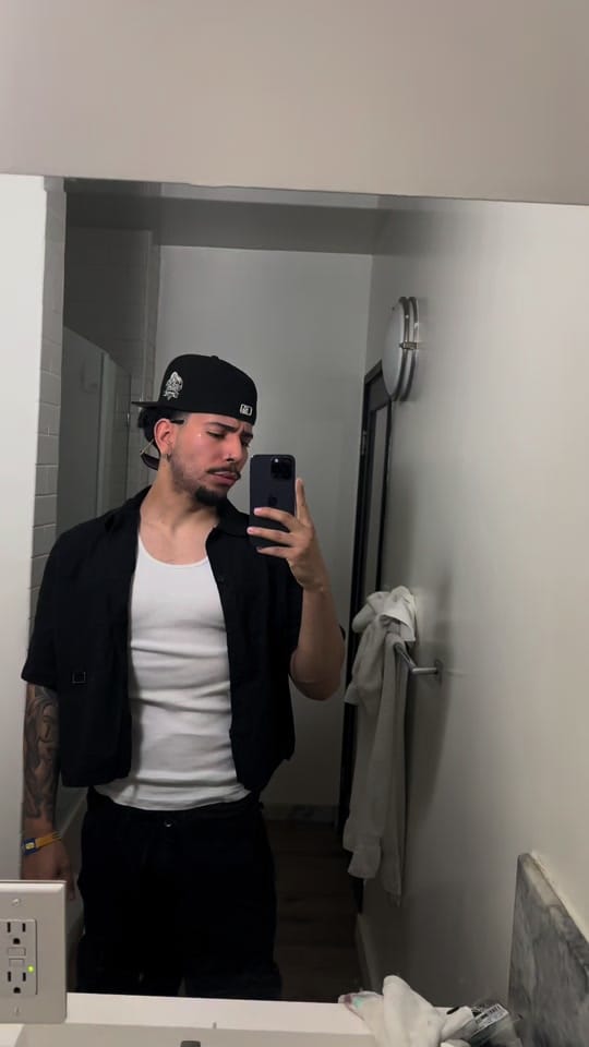 Post 4 by Damian on TikTok (video)